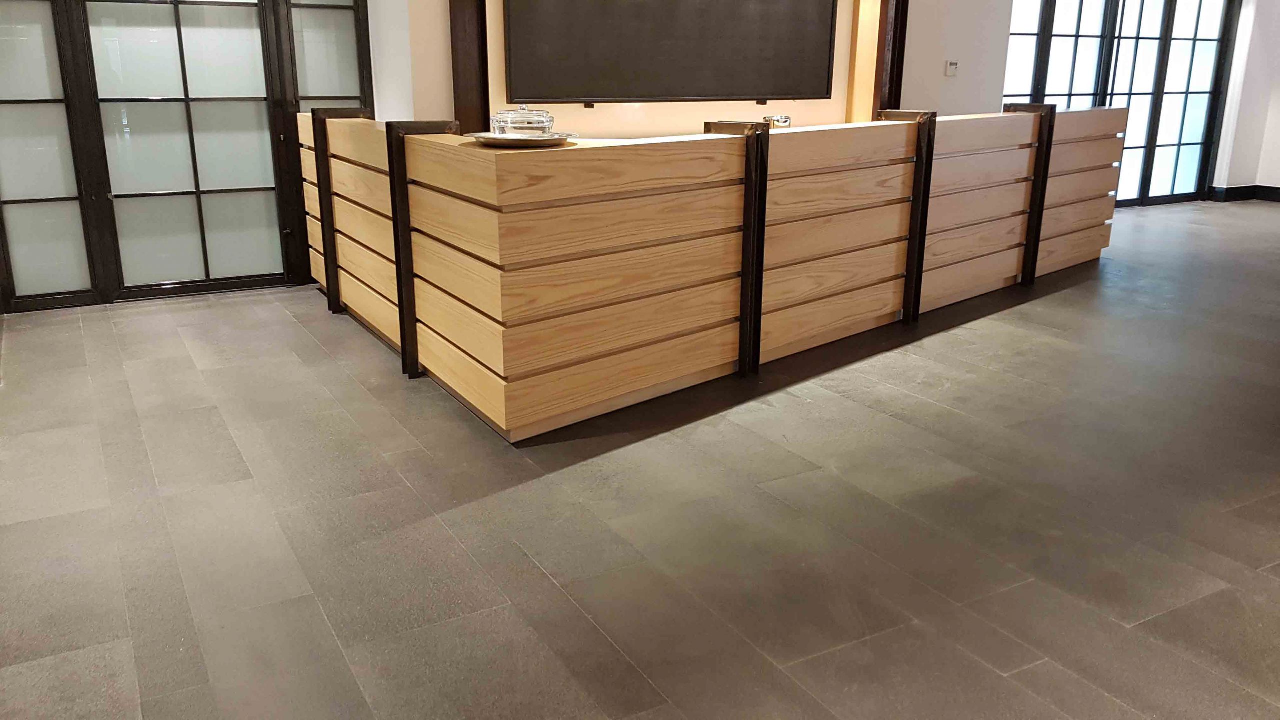 Resepsiyon bankosu uygulaması